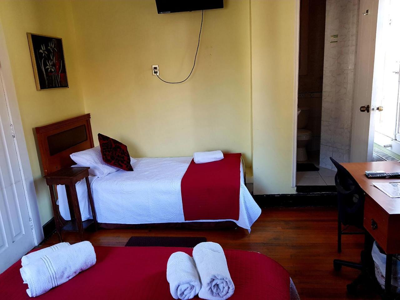 Hotel Almenas Santiago de Chile Eksteriør billede